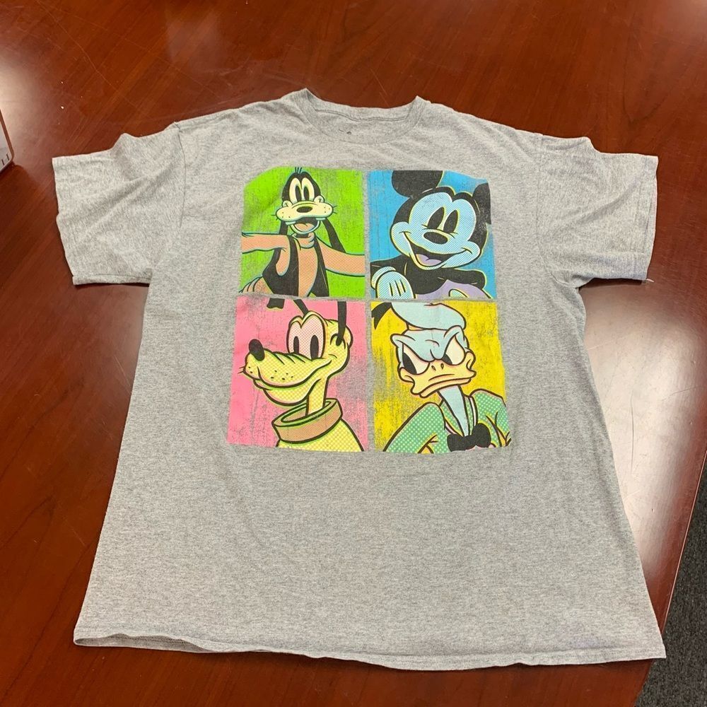 Disney Classic Characters T-Shirt sz L EUC